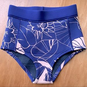 Patagonia R1 Lite Yulex Wetsuit Surf Short size 6